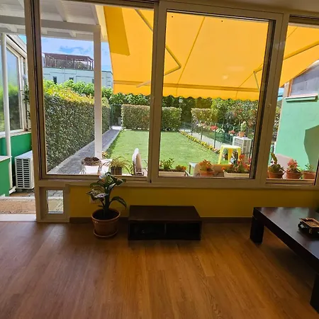 Molla Garden * Golem (Tirana)