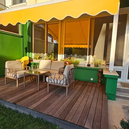 Molla Garden * Golem (Tirana)