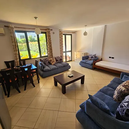 Apartment Molla Garden